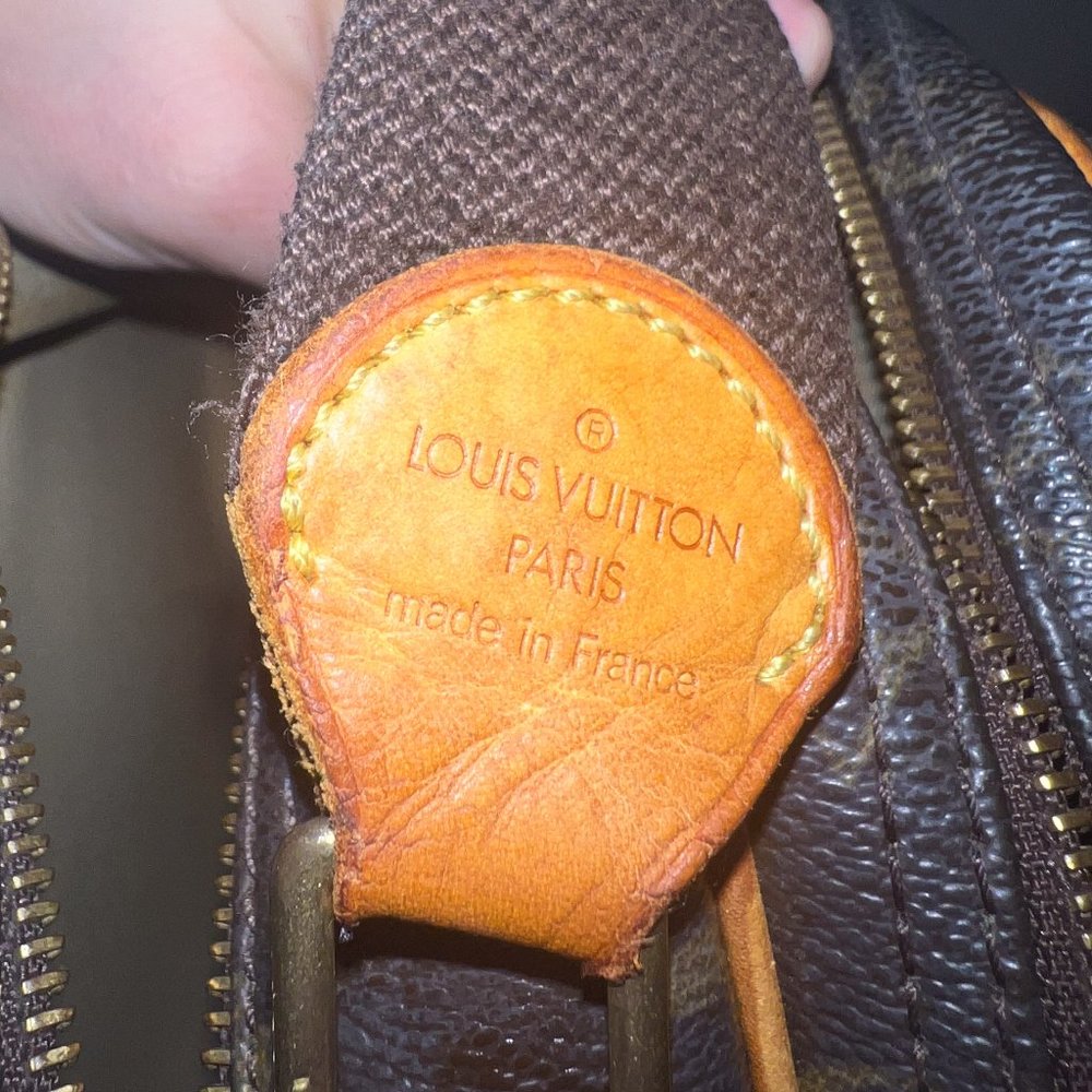 Louis Vuitton (discontinued) Monogram Reporter Bag (Authentic) - Picture 9 of 9